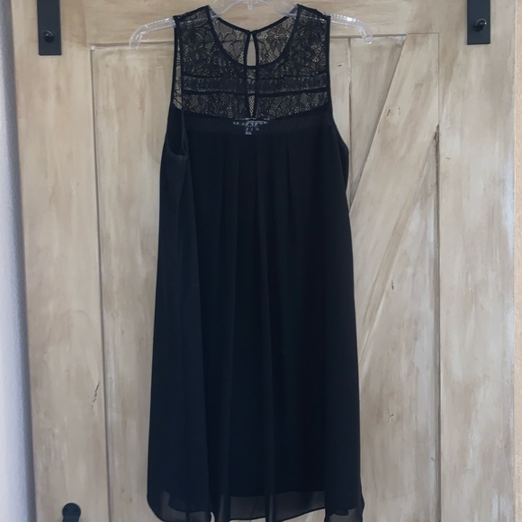 BCBG Generation Dress - Picture 3 of 4